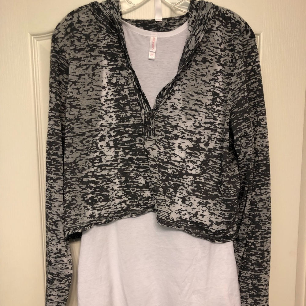 XXL Xhilaration brand top with hoodie